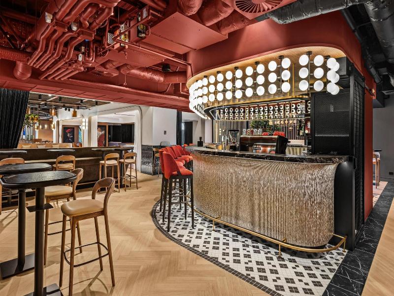Radisson Red Auckland image