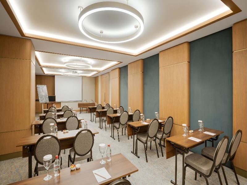 Radisson Hotel Istanbul Merter image
