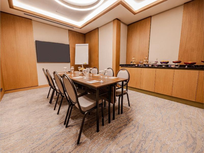 Radisson Hotel Istanbul Merter image