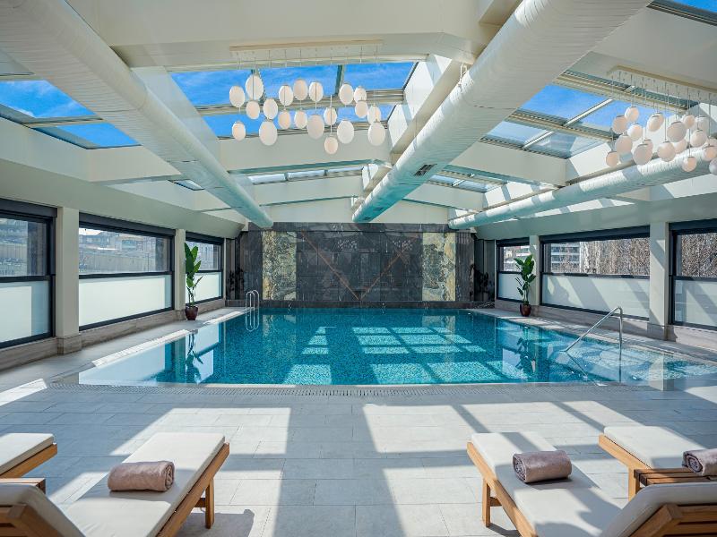 Radisson Hotel Istanbul Merter — exterior view