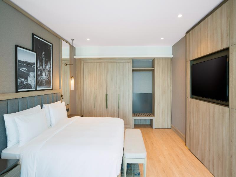 Radisson Hotel Istanbul Merter image