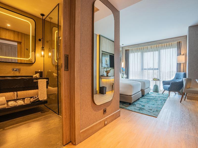 Radisson Hotel Istanbul Merter image