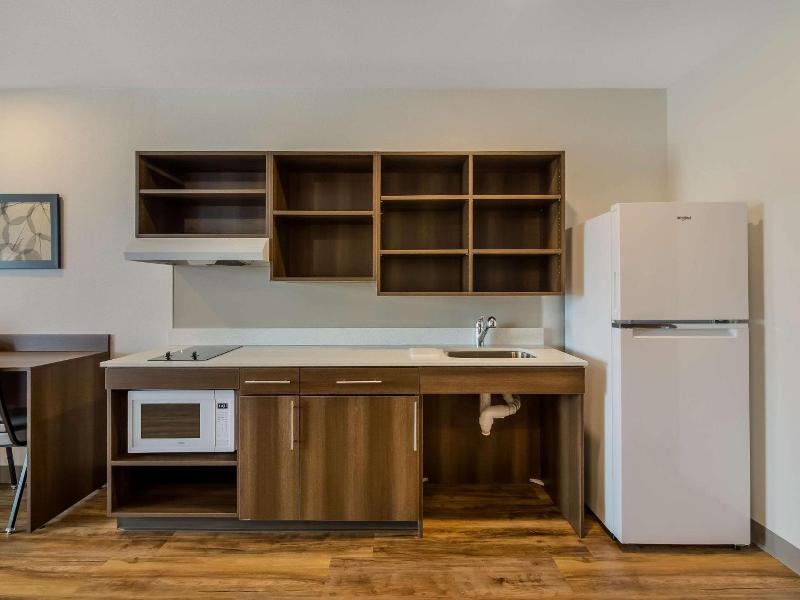 Woodspring Suites Roanoke