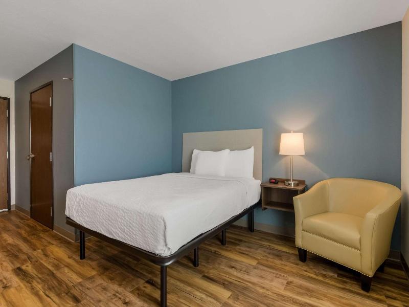 Woodspring Suites Roanoke