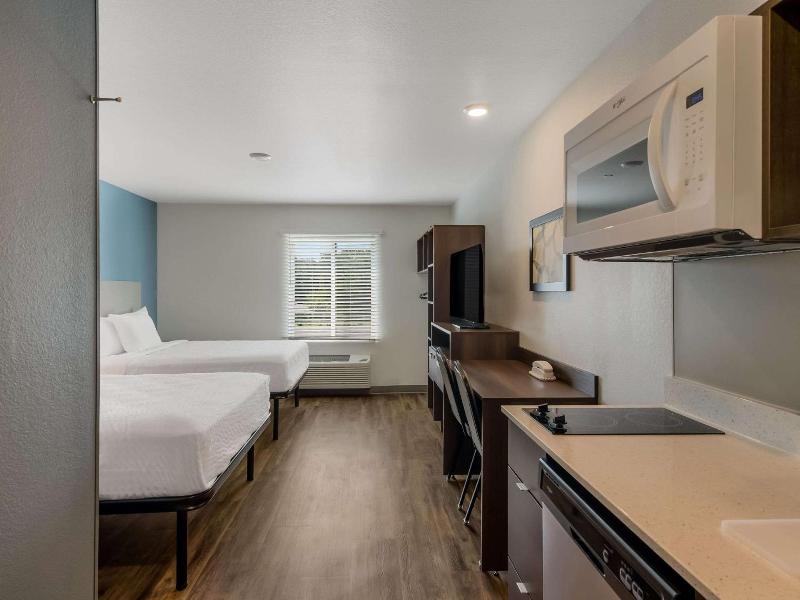 Woodspring Suites Roanoke