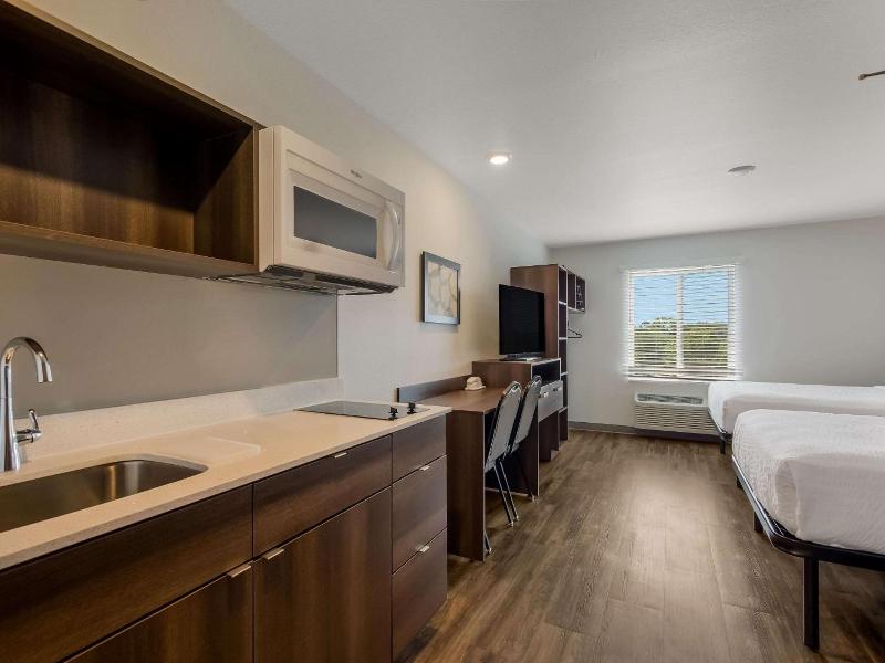 Woodspring Suites Roanoke