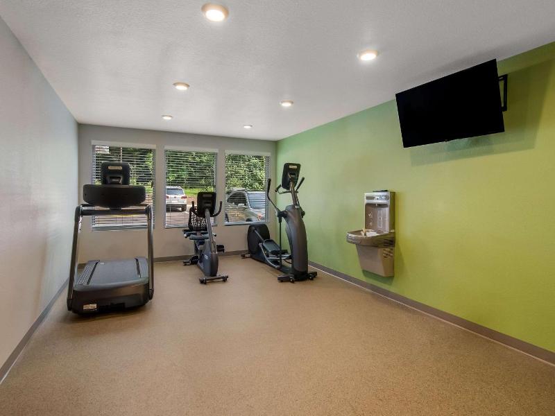 Woodspring Suites Roanoke
