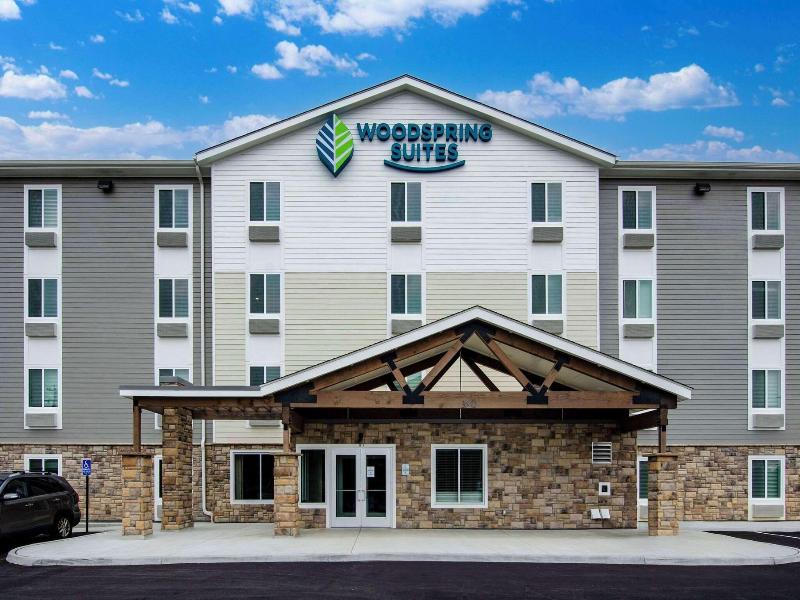 Woodspring Suites Roanoke image