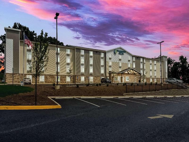 Woodspring Suites Roanoke image