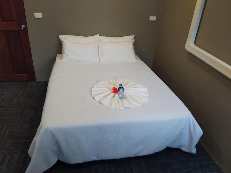 Island Accommodation Nadi image