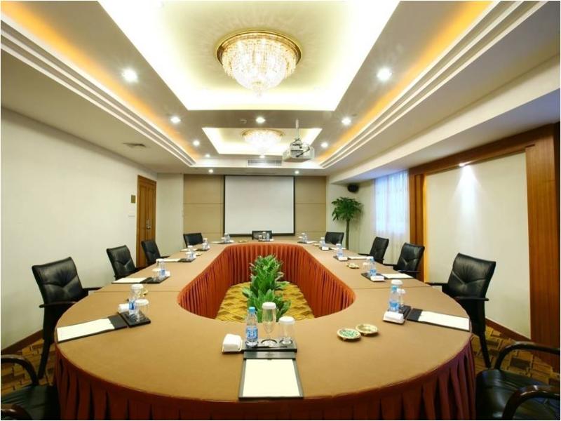 Xiamen Jingmin Central Hotel image