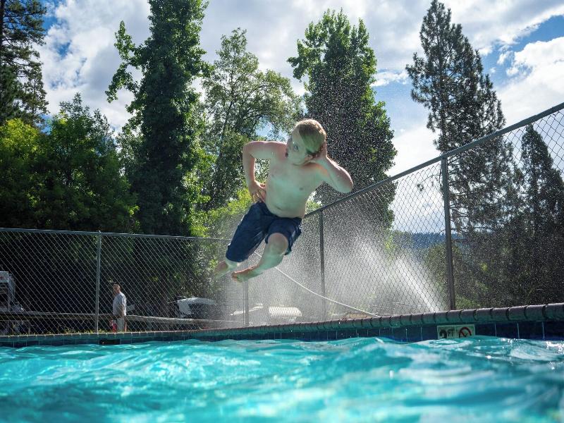 Outdoorsy Yosemite image