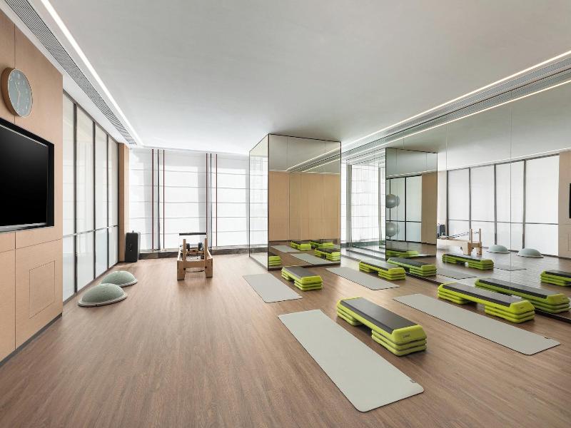 Crowne Plaza Jinan Runhua Hotel By Ihg image