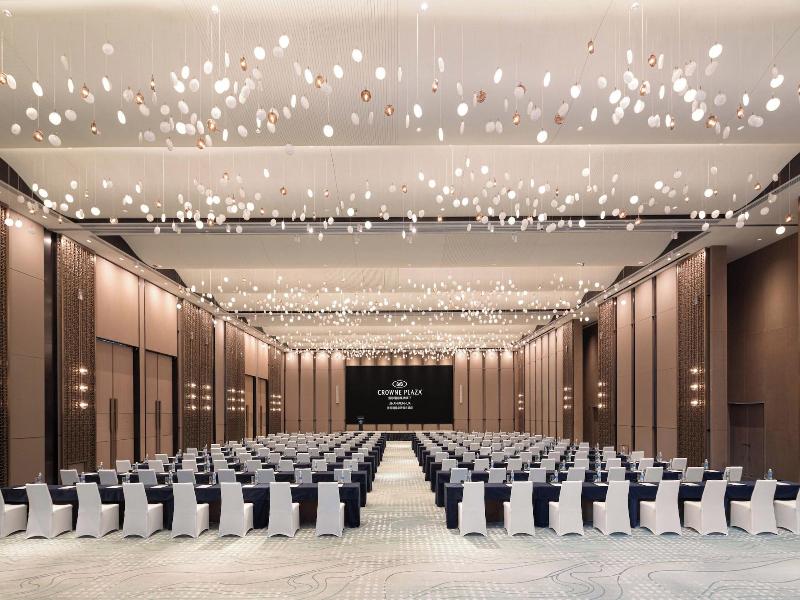 Crowne Plaza Jinan Runhua Hotel By Ihg image