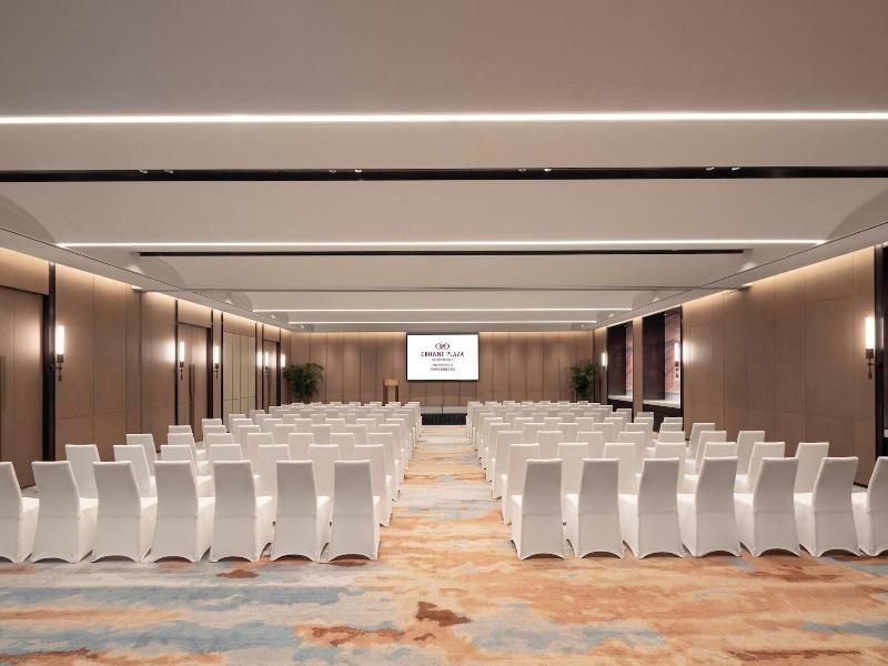 Crowne Plaza Jinan Runhua Hotel By Ihg image
