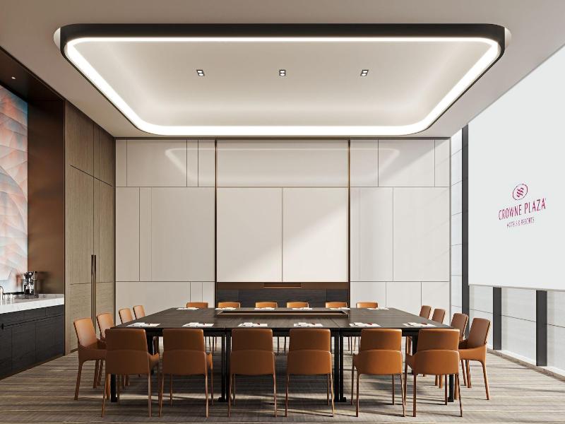 Crowne Plaza Jinan Runhua Hotel By Ihg image