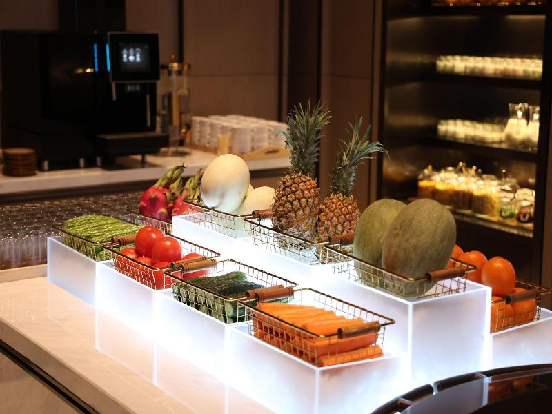 Crowne Plaza Jinan Runhua Hotel By Ihg image