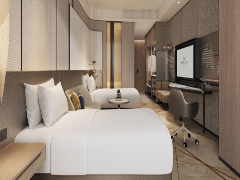 Crowne Plaza Jinan Runhua Hotel By Ihg image