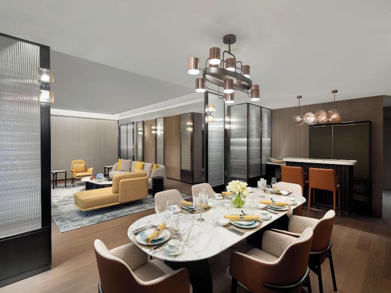 Crowne Plaza Jinan Runhua Hotel By Ihg image