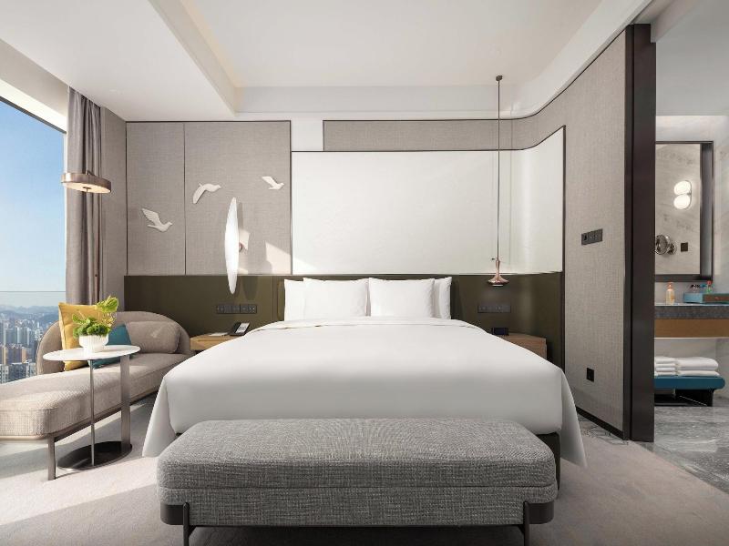 Crowne Plaza Jinan Runhua Hotel By Ihg image