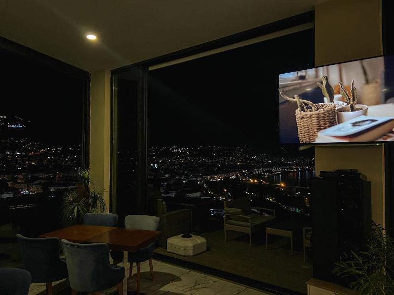 Castle's Light Boutique Hotel image