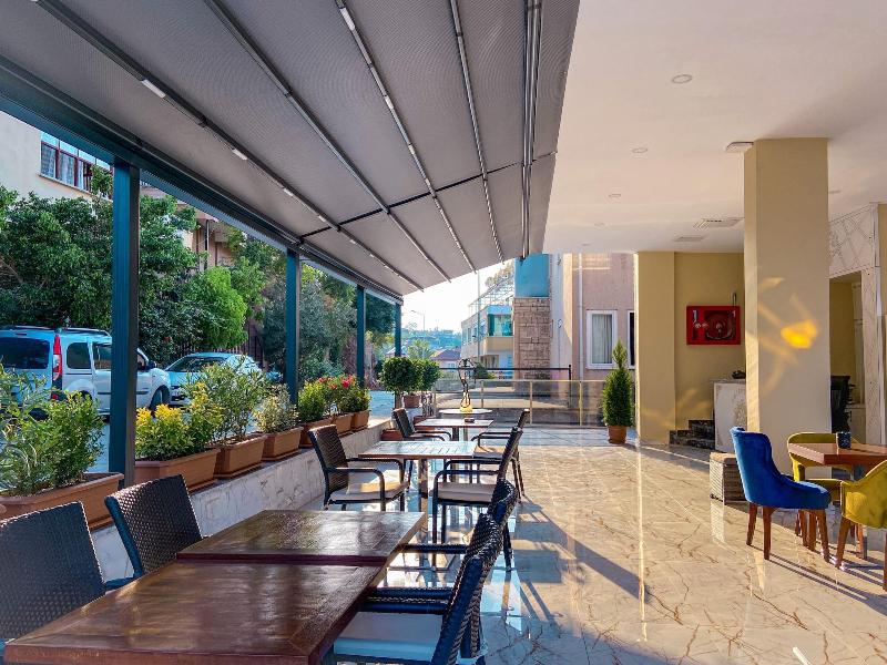 Castle's Light Boutique Hotel image