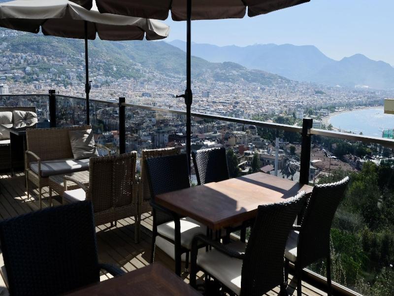 Castle's Light Boutique Hotel image