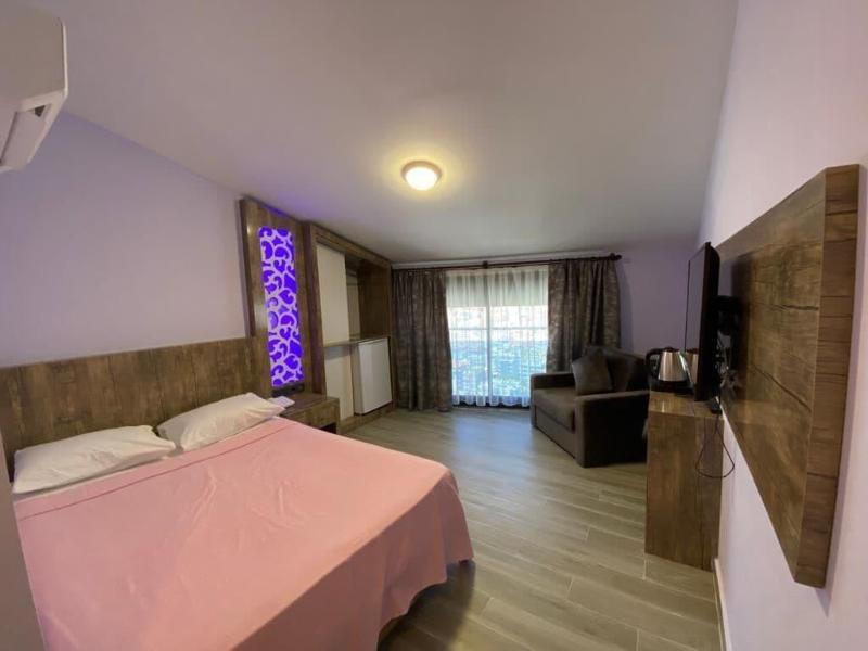 Castle's Light Boutique Hotel image