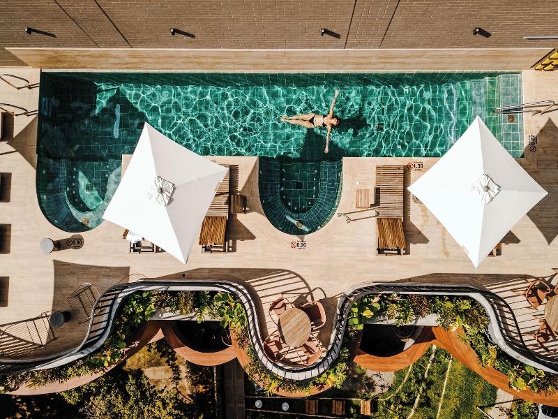 Heiss Hotel By Jalo image