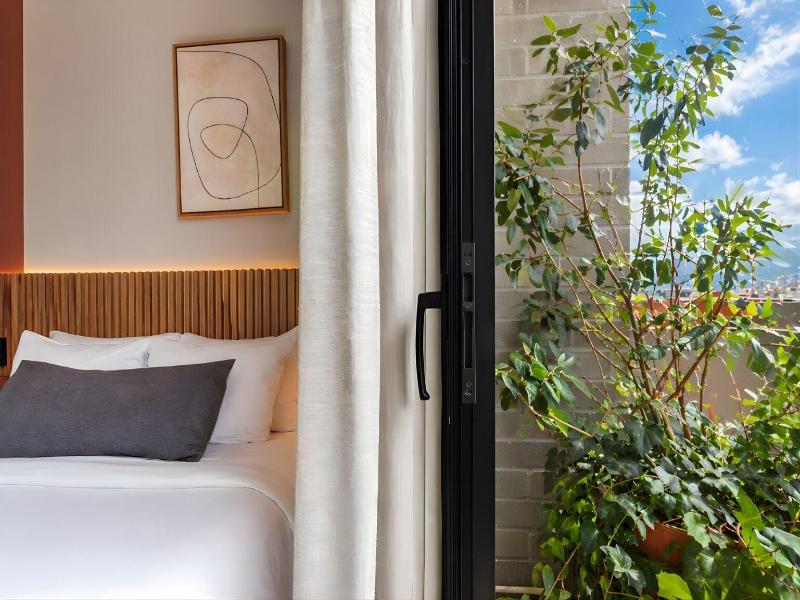 Heiss Hotel By Jalo image