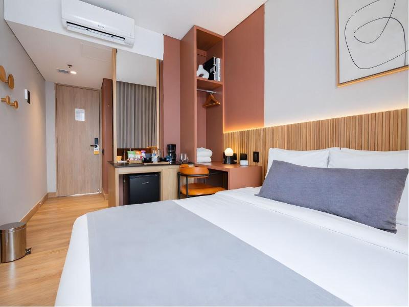 Heiss Hotel By Jalo image