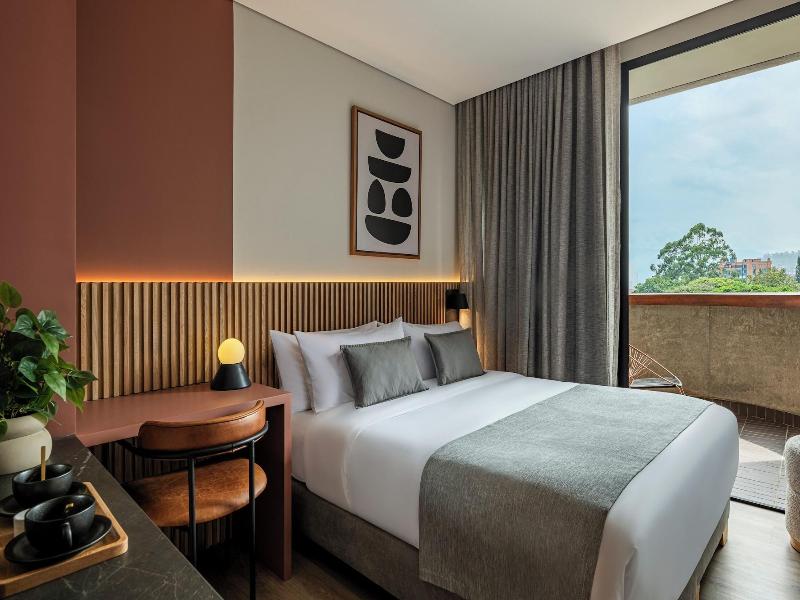 Heiss Hotel By Jalo image