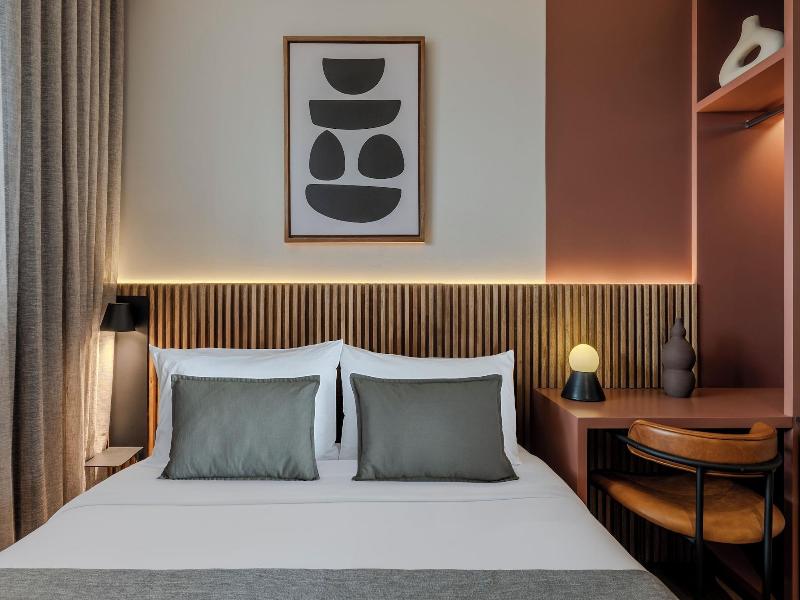 Heiss Hotel By Jalo image