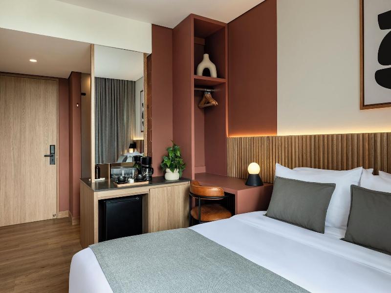 Heiss Hotel By Jalo image
