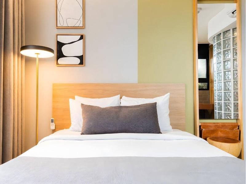 Heiss Hotel By Jalo image