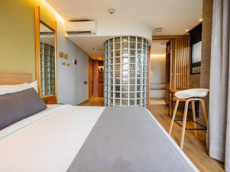 Heiss Hotel By Jalo image