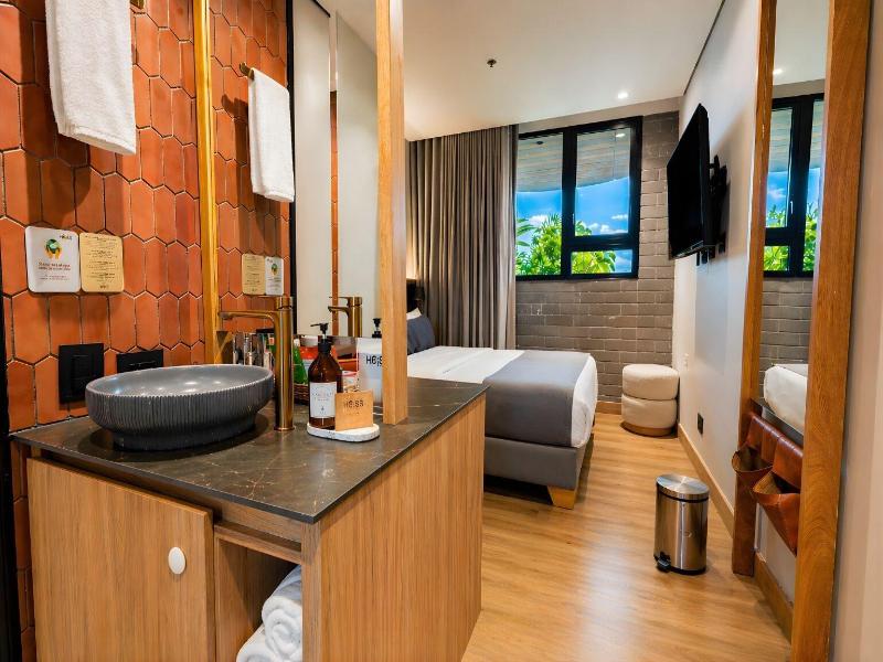 Heiss Hotel By Jalo image