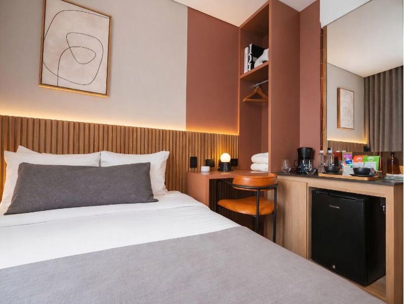 Heiss Hotel By Jalo image