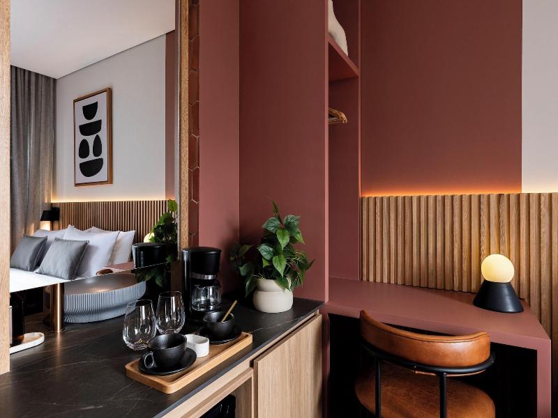 Heiss Hotel By Jalo image