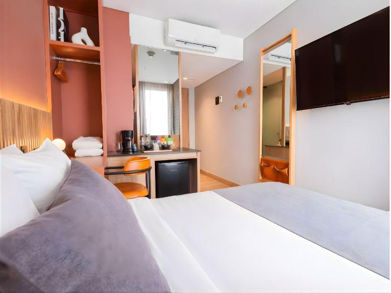 Heiss Hotel By Jalo image