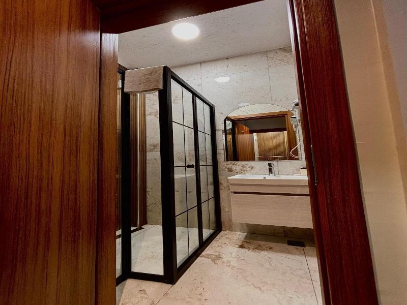 Galata Calm Tale Hotel image