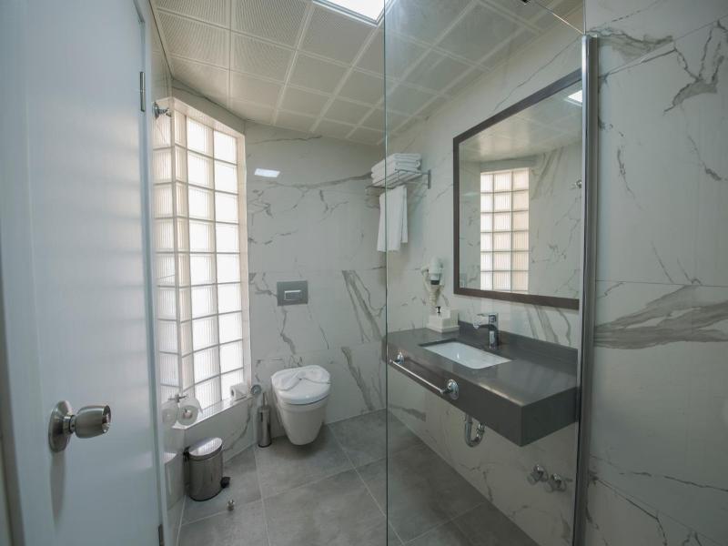 Belcehan Hotel image