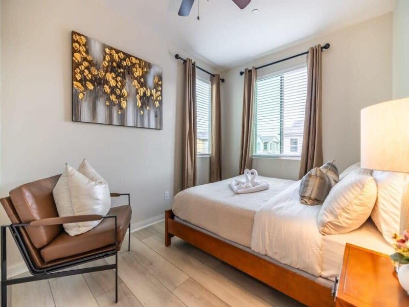 @marbella Lane -amazing 5br Home In Rancho Mission image