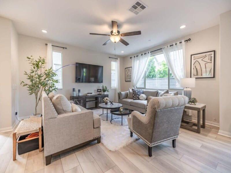 @marbella Lane -amazing 5br Home In Rancho Mission image