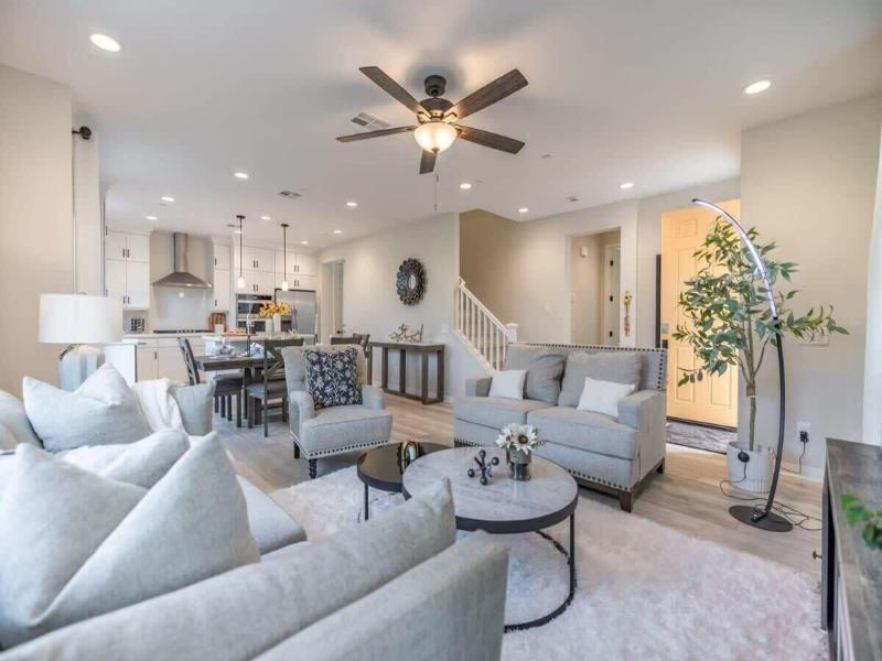 @marbella Lane -amazing 5br Home In Rancho Mission image