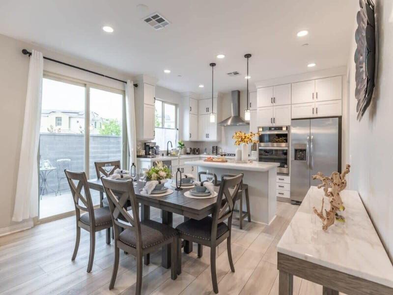 @marbella Lane -amazing 5br Home In Rancho Mission image