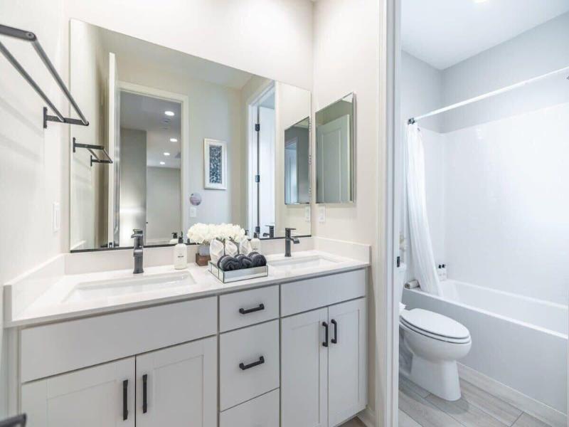 @marbella Lane -amazing 5br Home In Rancho Mission image