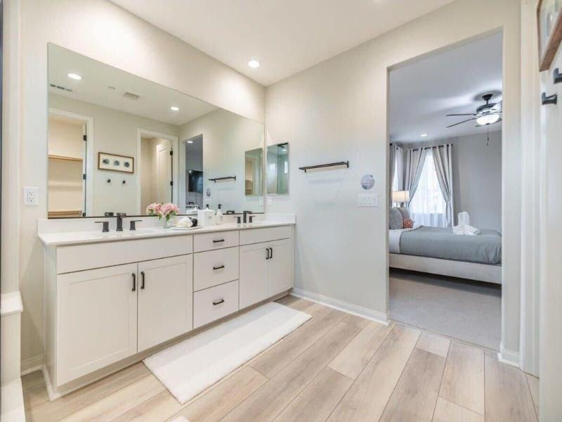 @marbella Lane -amazing 5br Home In Rancho Mission image