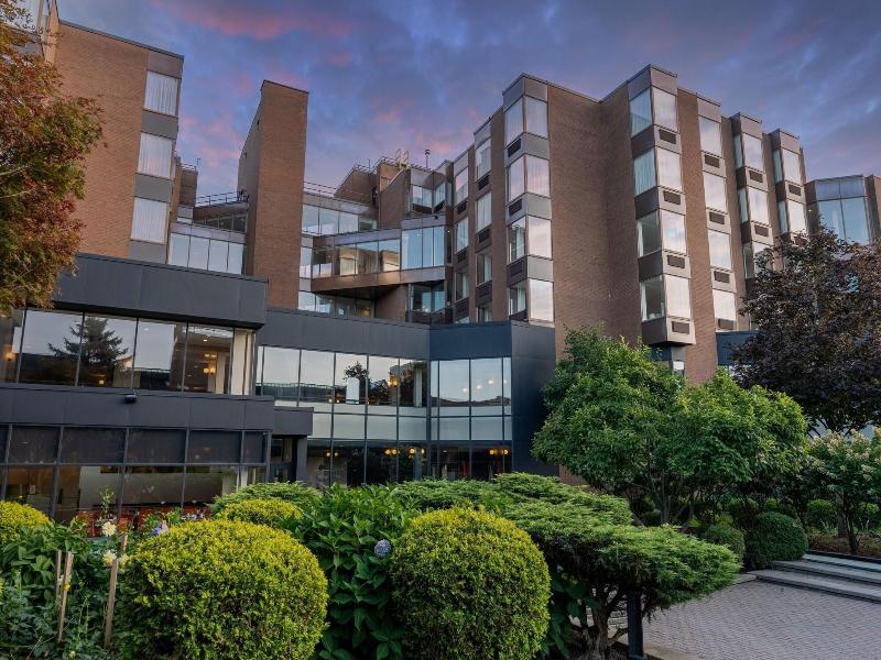 Dev Hotel And Conference Centre image