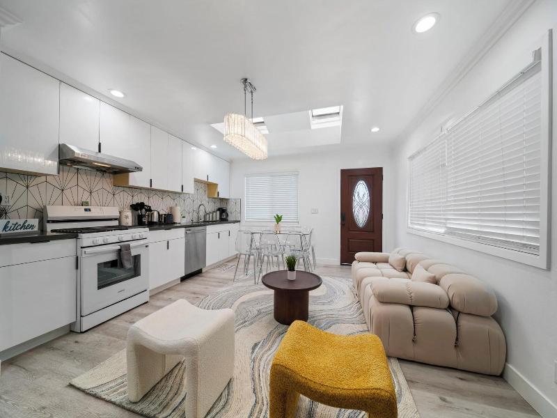@ Marbella Lane - Serene And Pristine Home image